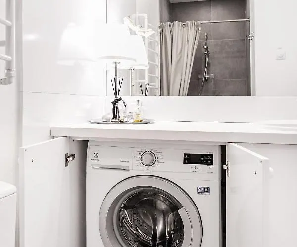 Cozy Naugarduko Close To Old Town *